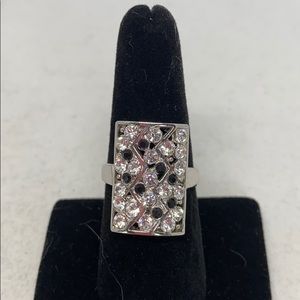 2/$15 😀 Vintage clear and black crystal ring